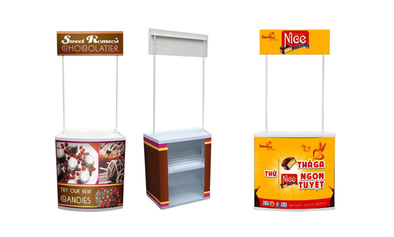 Booth Trưng Bày Hàng Mẫu Nhỏ Gọn 8 Ứng dụng thực tế của booth trưng bàu hàng mẫu nhỏ gọn