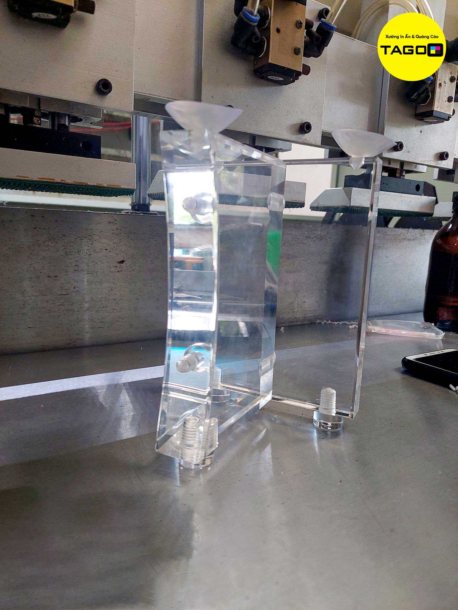 Đánh bóng mica theo yêu cầu