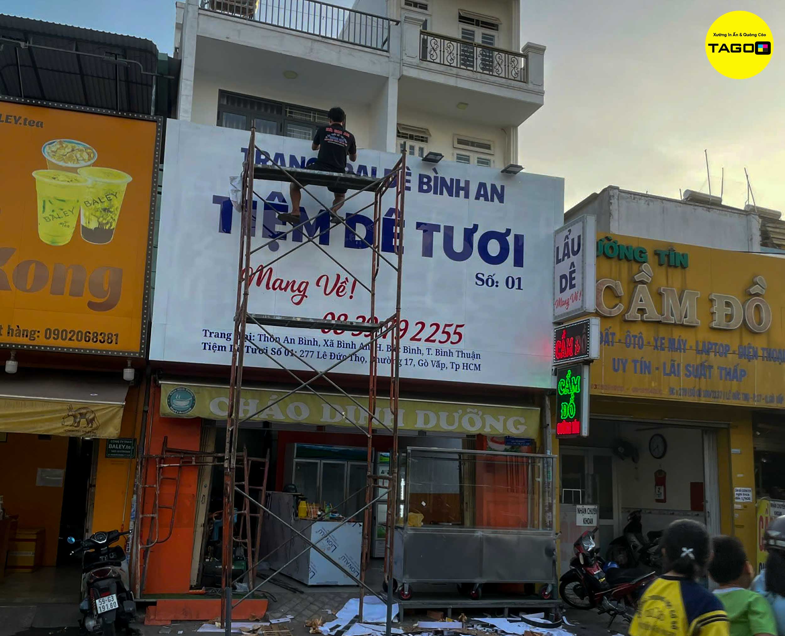 Bảng hiệu quảng cáo